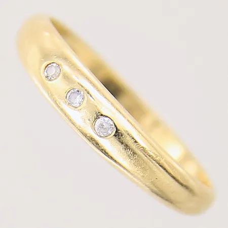 Ring med vita stenar, stl: 17½, bredd: 1,9mm, 14K Vikt: 2 g