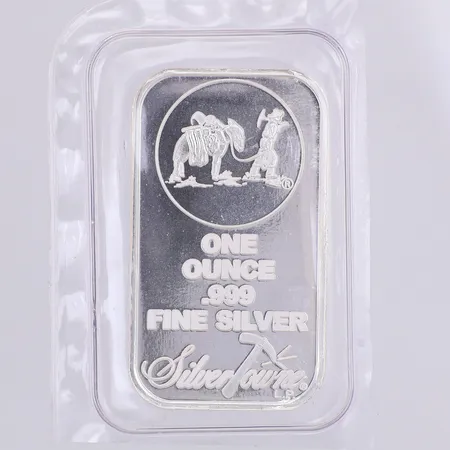 Silvertacka, Silvertowne, ett ounce, 50 x 28 x 2,3mm, finsilver 999/1000 i försluten förpackning Vikt: 31,1 g