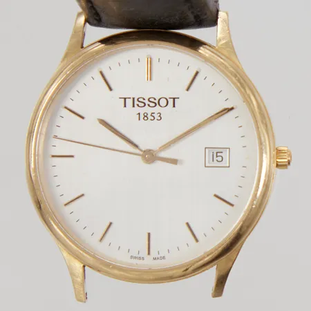 Herrur Tissot, Ø33,5mm, kvarts, datum, läderband ej original, tjänstegravyr, slitet läderband, ena bandstift defekt, 18K, bruttovikt: 33,5g.