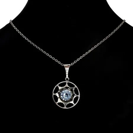 Retro Hänge Finland med tillhörande Halskedja Ankarlänk, silver 925/1000, blå Spinell, Kultaseppa Salovaara, hänge längd inkl. ögla 40 mm, Ø25 mm, kedja längd 45,5 cm, sten utan anmärkning, svensk kontroll/importstämpel Vikt: 10,5 g