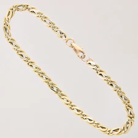 Armband, längd: 17cm, bredd: 3,3mm, ostämplad 14K Vikt: 2,5 g