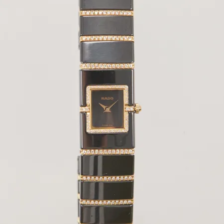 Damur Rado DiaStar, 16mm, guld 18K/keramik, quartz, diamanter (14x ca 0,01ct + 44x ca 0,005ct), ref:963.04.10.3, snr:02317203, ca 18,5cm, batteribyte krävs.