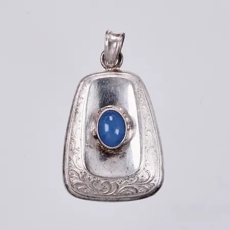 Hänge med blå sten, svensk importstämpel, 830/1000 silver Vikt: 4,8 g