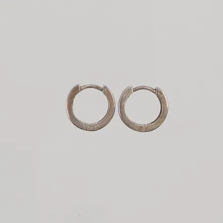 Ett par örhängen, 13mm, 830/1000 Silver 2,2g.