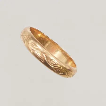 Ring, Ø20, bredd:4mm, gravyr, 18K 5,2g.