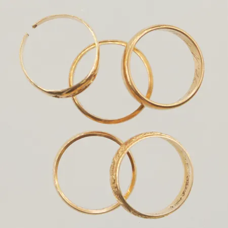 5 Ringar, gravyr/klippt, 18K 16,7g.