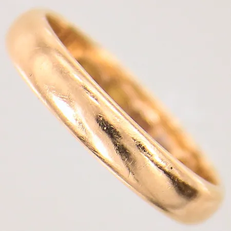 Ring slät, stl: 18¾, bredd: 4,1mm, 18K Vikt: 5 g