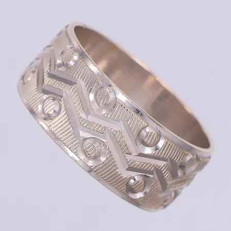 Ring, mönstrad, stl 17, vitguld, 18k Vikt: 5,3 g