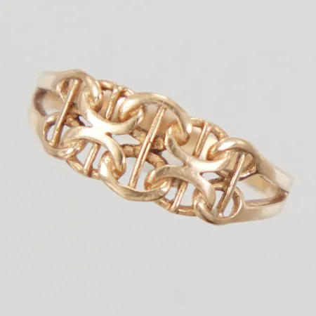 Ring, stl: 15½, x-länk, bredd 2-6,8mm, 18K Vikt: 1,6 g