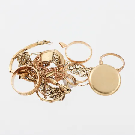 Trasigt guld,18k. Vikt: 41,7 g