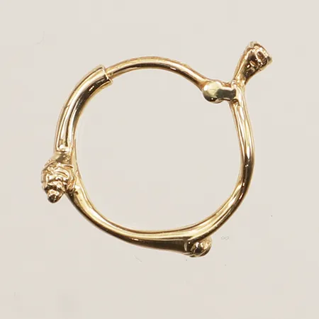 Udda örhänge, diamanter 2x ca 0,005ct, Ø14,5mm, Larssons Juvelerareaffär Ab, 18K Vikt: 1,1 g