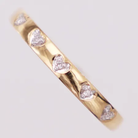 Ring, diamanter 5xca005ct, stl 18½, bredd 1,5-2,7mm, Guldfynd, 18K Vikt: 2 g