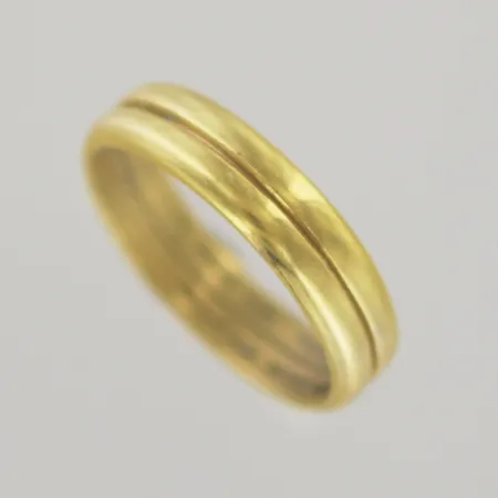 Ring, Ø 20 mm, graverad, 23K Vikt: 7,7 g