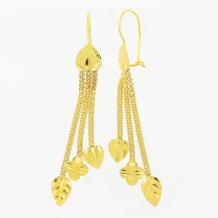 Ett par örhängen, 60x8mm, krokfäste, smärre skevheter, 21K. Vikt: 3,3 g