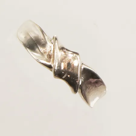 Ring, stl 18, bredd 6,3mm, 925/1000 silver Vikt: 2,7 g