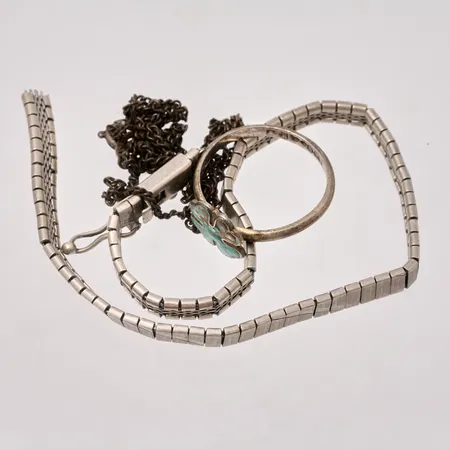 Diverse defekt silver, 830/1000, vikt 11,98g.