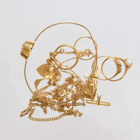 Diverse guld, skeva, slitage, defekta, 18K, bruttovikt: 44,7g Vikt: 0 g