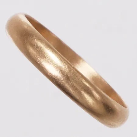 Ring, slät, stl 19¼, bredd 3,7mm, 18K Vikt: 3,7 g