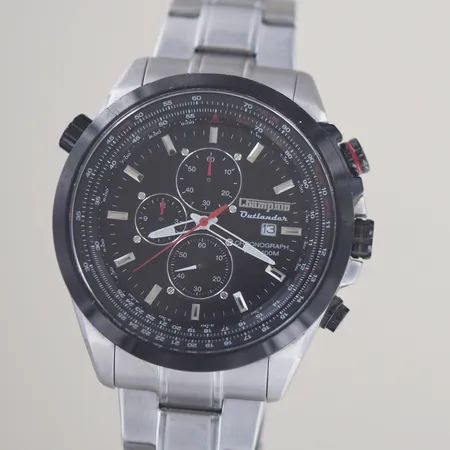 HERRUR CHAMPION OUTLANDER CHRONOGRAPH C1097, QUARTZ, 46MM, nytt batteri behövs.