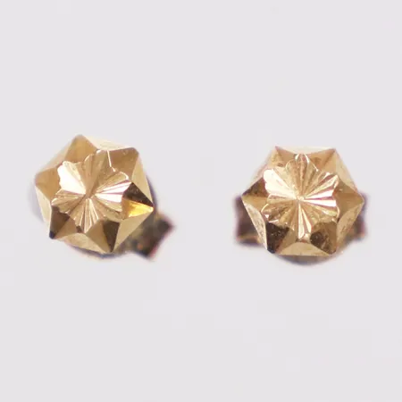 Ett par örhängen, Ø4,3mm, missfärgad, 18K Vikt: 0,6 g