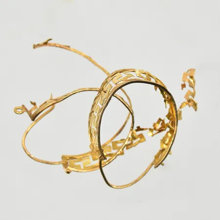 Diverse defekt guld, 14K. Vikt: 2,9 g