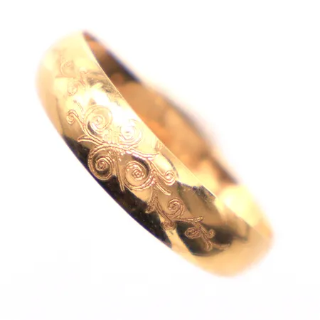 Ring, Ø17¾, gravyr, ojämn i skenan, 18K Vikt: 1 g