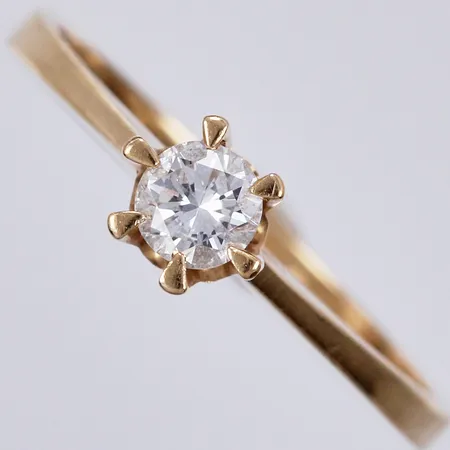 Ring med diamant ca 1x0,24ct, stjärnringen, stl: 17, bredd: ca 2-5mm, år 1986, 18K Vikt: 2,2 g