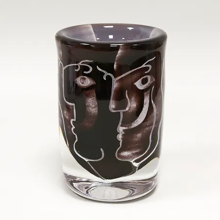 Vas Ingeborg Lundin, "ansikten" ariel, signerad: Orrefors C.Ariel Nr 16.461.E5.I. Ingeborg Lundin, repor, 18cm, Ø12cm.