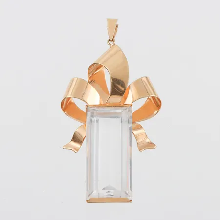 Hänge med bergkristall, Stigbert 1946, höjd med ögla 51 mm, 18k. Vikt: 9,7 g