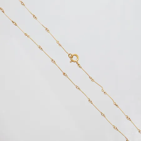 Collier, längd ca 41,2cm, bredd 0,5-1,5mm, ojämnheter, 14K Vikt: 2,5 g