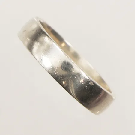 Ring, slät, stl 20, bredd 5,1mm, GHA, 925/1000 silver Vikt: 5,6 g