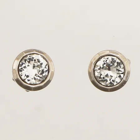 Ett par örhängen, vit sten, Ø7,5mm, silver Vikt: 1,8 g