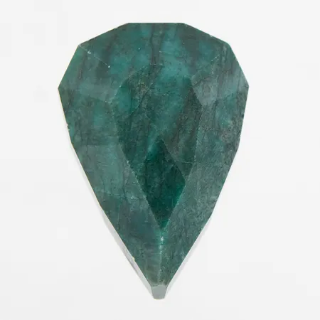 En lös grön sten, droppformad fassetterad 20x28x40mm Vikt: 0 g