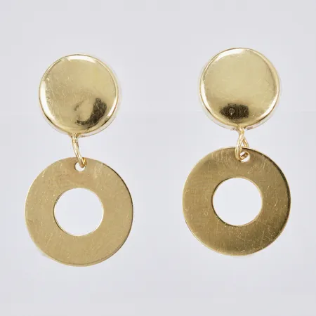 Ett par örhängen, längd: ca 2cm, bredd: ca 8-11mm, 18K Vikt: 1,8 g