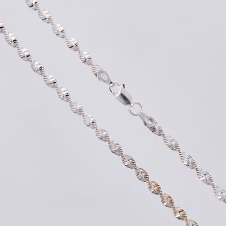 Kedja, längd: ca 45cm, bredd: ca 4mm, GHA, 925/1000 silver Vikt: 7,1 g