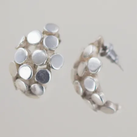 Ett par örhängen, höjd 21,7 mm, silver 925/1000 Vikt: 12,4 g