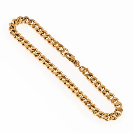 Armband, Pansar i 18K guld. Det är 20 cm långt, 4,7 mm brett och väger 17,8g. Karbinhake. Stämplad SCB, 18K & kattfot.