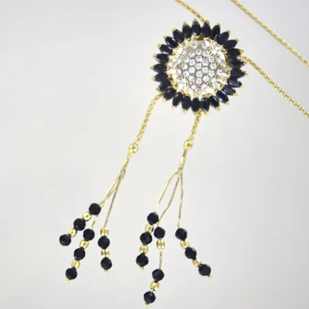 Collier med stenar justerbar, längd 100 cm, hängets bredd 32 mm, 14K Vikt: 20,6 g