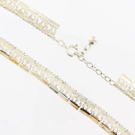 Collier, Venezialänk med kläppar, 41-45cm, bredd 10mm, skevheter, 830/1000 silver Vikt: 20,2 g