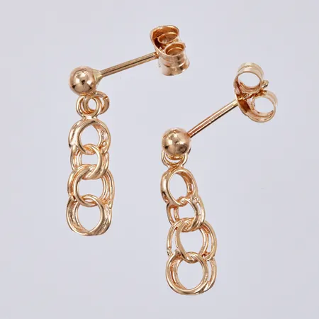 Ett par örhängen Bismarck, längd ca 18mm, bredd ca 2-5mm, omaka stopp, 18K Vikt: 1,3 g