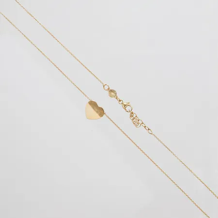 Collier, hjärta, längd ca 41,2-44cm, bredd 1,4-10,5mm, 9K Vikt: 1,9 g