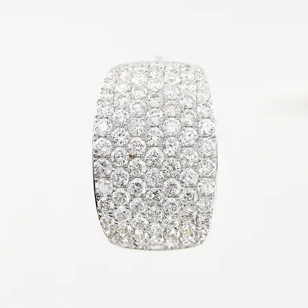 Enstaka örhängen, diamanter ca 87st ca 0,005-0,01ct, 15x9mm, vitguld, 18K.  Vikt: 2,3 g