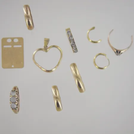 Div guld, gravyr/defekter, 18K Vikt: 31,9 g