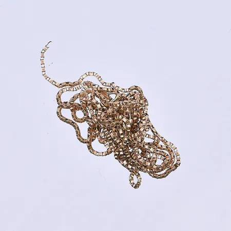 Diverse defekt guld, 9K. Vikt: 1,5 g