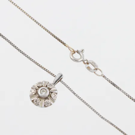Collier, hänge med små diamanter,vitguld, kedjans längd 22.5 cm, 18k. Vikt: 3,7 g