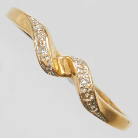 Ring, diamanter 2 x ca 0,005ct, stl 18, bredd 1-4mm, 18K Vikt: 1,5 g