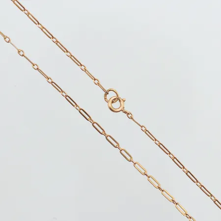 Kedja, längd 68cm, bredd 2,3mm, något skevt, 18K  Vikt: 6,4 g