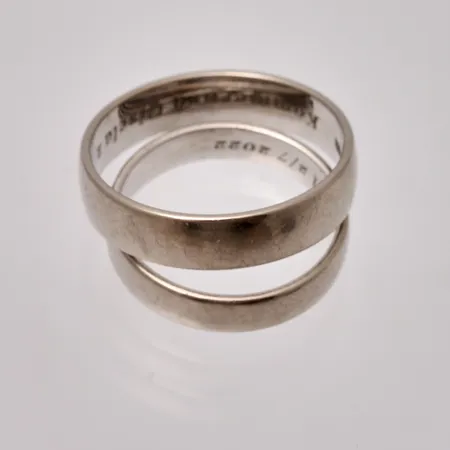 Diverse defekt guld, 18K, vikt 9,12g.