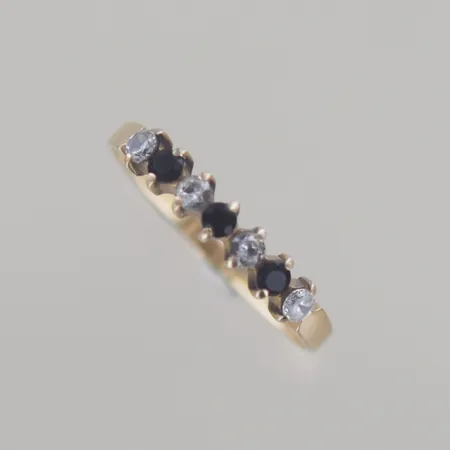 Ring med stenar, Ø 19¾ mm, 18K Vikt: 2 g