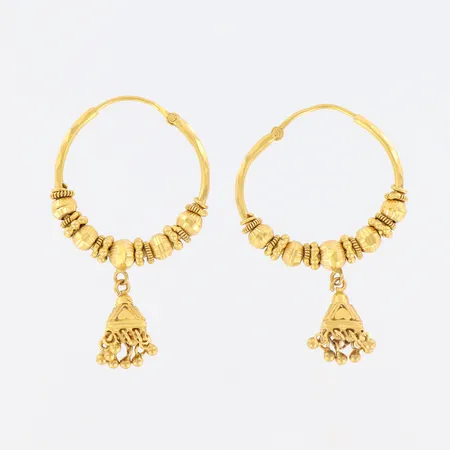 Ett par örhängen, Ø 27mm, skeva, 21K  Vikt: 11,4 g